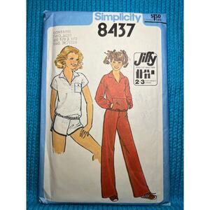 Simplicity 8437 Pattern Girls top pants shorts size 10